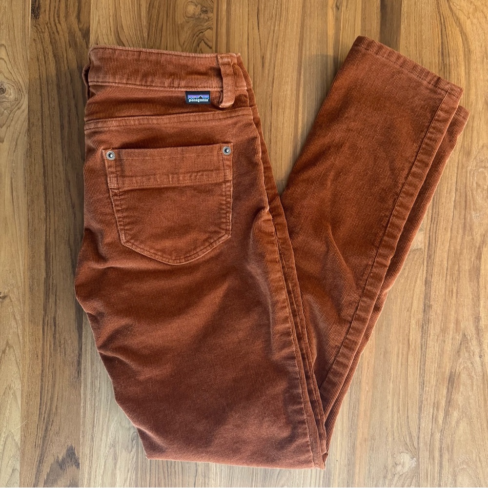 Patagonia Pants Corduroy Pants Women’s 26 Dark Orange 98% Organic Cotton